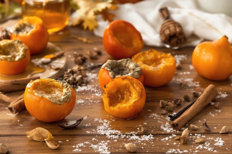 Le dessert d’automne que vous allez adorer : voici le kaki rôti de Laurent Mariotte (fondant et ultra parfumé).jpg