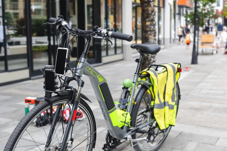 Il y a 3 ans, j'ai acheté un vélo électrique. J'aurais aimé que quelqu'un me dise que j'avais également besoin de ces accessoires.jpg